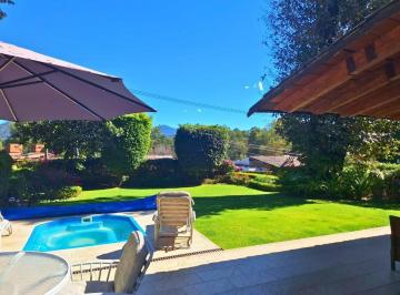 Casa de 3 habitaciones, Valle de Bravo · Casa en Renta en Avandaro, Valle de Bravo