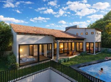 Casa de 3 habitaciones, Ixtapan de la Sal · Casa Gladiola 43 Nueva, Amueblada, Equipada con Alberca Climatizada y Jardín en Rancho San Diego.