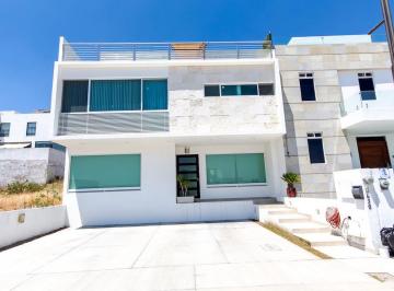 Casa de 4 habitaciones, Querétaro · Casa en Venta o Renta en Lomas de Juriquilla, Querétaro