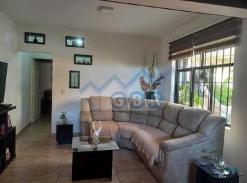 Casa de 4 habitaciones, Santa Cruz Amilpas · ¡Tu Hogar Ideal Te Espera en Esta Encantadora Casa de Dos Niveles!
