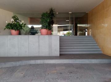 ENTRADA RECEPCIO · Departamento de Lujo en Venta en Satélite Edificio Alto