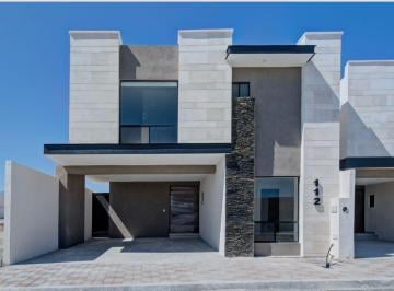 Casa de 4 habitaciones, Saltillo · Casa en Venta Fraccionamiento Hacienda Santa Ana Residencial