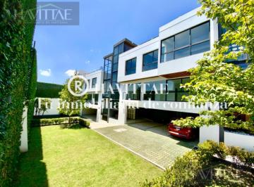 Casa · 333m² · 3 Recámaras · 3 Estacionamientos · Casa en Condominio - Lomas Quebradas