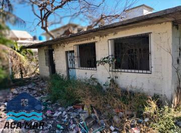 Terreno / Lote · 100m² · 2 Recámaras · 4 Estacionamientos · Terreno Residencial en Venta en Barra Vieja, $1,500,000 Pesos. 400 m²
