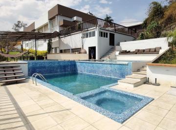 Casa · 527m² · 5 Recámaras · 4 Estacionamientos · Casa en Venta