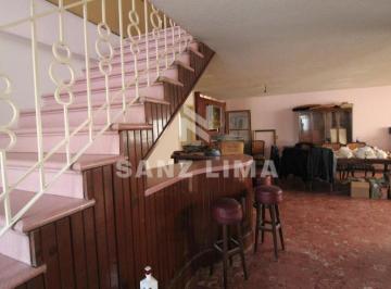 Casa de 7 habitaciones, Celaya · Zona Centro: Amplia Casa con Jardín, Ideal Para Hotel o Restaurante - Bar