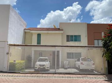 Casa de 3 habitaciones, Aguascalientes · Casa en Venta en Aguascalientes en Bosques del Prado Oriente