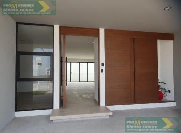 Casa · 210m² · 4 Recámaras · 2 Estacionamientos · Casa en Venta Modelo Palermo en Lomas del Mediterraneo, Ver