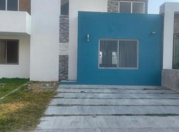 Casa · 160m² · 3 Recámaras · 2 Estacionamientos · Casa en Venta en Colinas del Real en Villa de Alvarez Colima