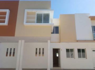 Departamento · 87m² · 3 Recámaras · 1 Estacionamiento · Venta de Casa en Condominio, Centro de Villa de Alvarez