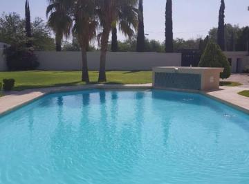 Terreno / Lote · Venta Quinta con Alberca Gran Espacio y Equipamiento en Cienega de Flores Nuevo Leon