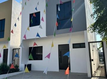 Casa · 96m² · 3 Recámaras · 2 Estacionamientos · Venta de Casa Modelo Ventura