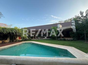 Casa · 2161m² · 6 Recámaras · 6 Estacionamientos · Casa en Venta Estilo Campestre en Residencial Puerta del Mayab. - (4)