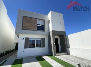 Casa · 130m² · 3 Recámaras · 2 Estacionamientos · Casa en Nueva en Venta en Villas Castellana