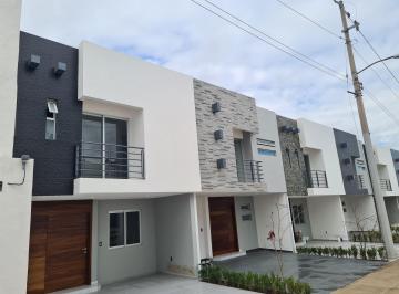 Casa de 3 habitaciones, San Pedro Tlaquepaque · Casa en Venta en Tonalá