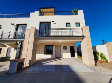Casa de 3 habitaciones, Querétaro · Casa en Venta Cerca de Plaza Antea, Qro.