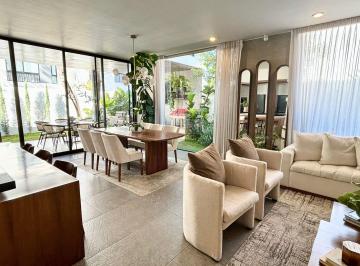 Casa de 4 habitaciones, Zapopan · Casa en Venta en Mítica