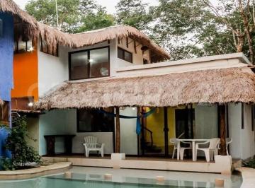 Casa · 280m² · 4 Recámaras · Casa en Venta en El Ramonal, Supermanzana 129, Cancún