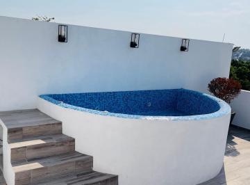 Casa · 277m² · 3 Recámaras · 2 Estacionamientos · Casa Nueva con Alberca y Jacuzzi, en Fraccionamiento Las Brisas de Cuernavaca