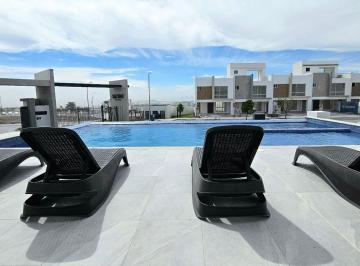 Casa · 161m² · 3 Recámaras · 2 Estacionamientos · Casa con Sala de Tv en Planta Alta en Zarú, El Marqués Querétaro