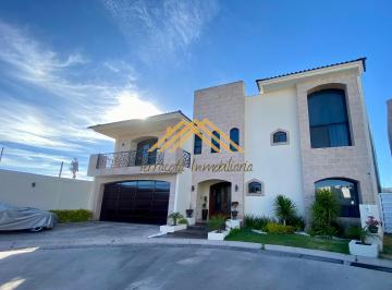 Casa en condominio de 6 habitaciones, Aguascalientes · Casa en Venta en Altaria