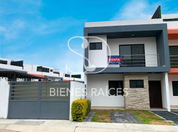 Casa en condominio de 4 habitaciones, Querétaro · Casa en Venta en El Refugio Querétaro Privada Palazzo