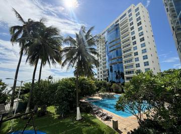 Departamento · 315m² · 3 Recámaras · 2 Estacionamientos · Espectacular Penthouse en Venta de 2 Niveles, Vista Al Mar, 3 Recamaras, Sala de Tv y Terraza