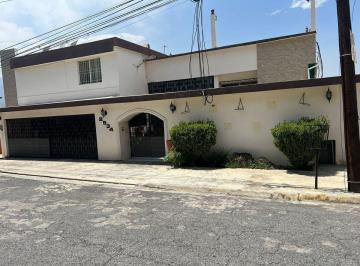 Casa · 634m² · 5 Recámaras · 2 Estacionamientos · Casa en Venta Contry La Silla 5 Sector Guadalupe Nl