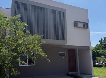 Casa en condominio en Venta de 4 habitaciones Bosques de Santa Anita · Casa Nueva con Roof Garden en Bosques Cedros