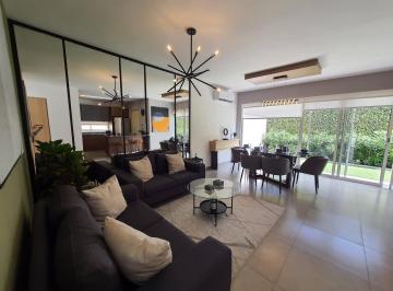 Casa · 161m² · 3 Recámaras · 2 Estacionamientos · Venta de Casa en Saltillo Coahuila Cantabrias