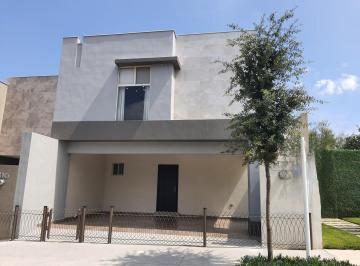 Casa · 161m² · 3 Recámaras · 2 Estacionamientos · Venta de Casa en Saltillo Coahuila Oriente