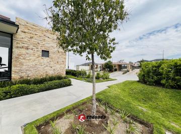 Casa · 173m² · 3 Recámaras · 2 Estacionamientos · Casa en Capital Sur