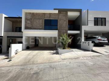Casa · 280m² · 3 Recámaras · 2 Estacionamientos · Casa en Venta, Asturias, Chihuahua