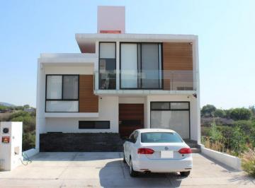 Casa · 370m² · 4 Recámaras · 3 Estacionamientos · Casa en Venta Grand Juriquilla, Querétaro