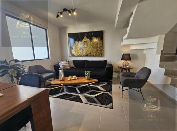 Casa · 113m² · 3 Recámaras · 2 Estacionamientos · Casa en Venta con 3 Recámaras y Flex Space, Enfrente de Sonterra Qro.