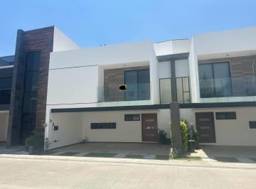 Casa de 5 habitaciones, San Pedro Cholula · Renta Casa Recta Cholula 5 Recámaras Frente Udlap