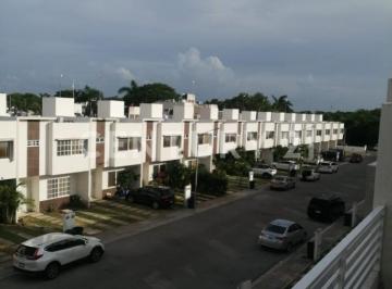 Departamento · 116m² · 3 Recámaras · 2 Estacionamientos · Casa en Renta en Playa del Carmen