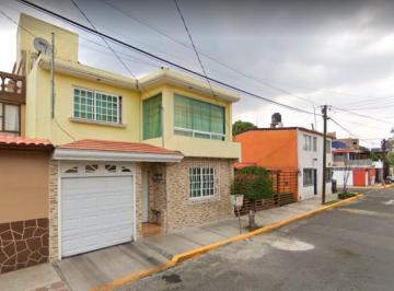 Casa de 3 habitaciones, Tlalnepantla de Baz · Casa en Santa Monica, Tlalnepantla.