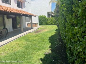 Casa de 4 habitaciones, Querétaro · Venta Casa en Campanario Oportunidad Frente a Area Verde a 5 Min de La Entrada