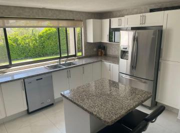 Casa de 4 habitaciones, Querétaro · Venta Casa en Campanario Oportunidad Frente a Area Verde a 5 Min de La Entrada