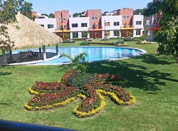 Casa en condominio · 109m² · 3 Recámaras · 1 Estacionamiento · Casa en Condominio con Alberca y Vigilancia