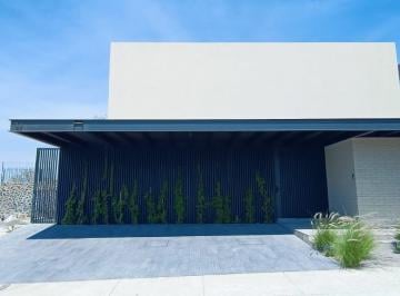 Casa de 4 habitaciones, Querétaro · Casa en Venta en Campanario Lomas Norte, Priv. San Felipe