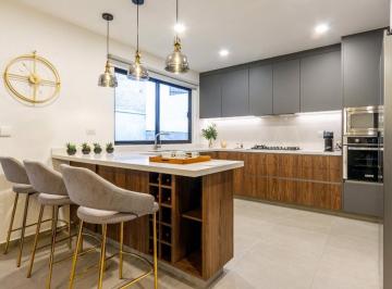 Casa · 219m² · 3 Recámaras · 3 Estacionamientos · Casa en Venta en Fraccionamiento Nuevo Refugio