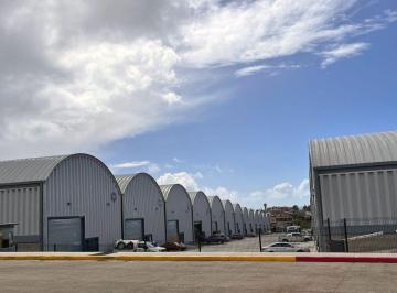 Bodega comercial , Playas de Rosarito · Se Renta Bodega en Quonset Park, Playas de Rosarito