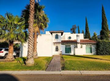 Casa en condominio de 3 habitaciones, Querétaro · Casa en Venta en El Campanario
