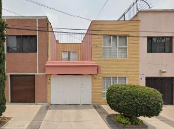 Casa de 3 habitaciones, Gustavo A. Madero · Casa en Remate en Col. Estrella Gustavo A. Madero
