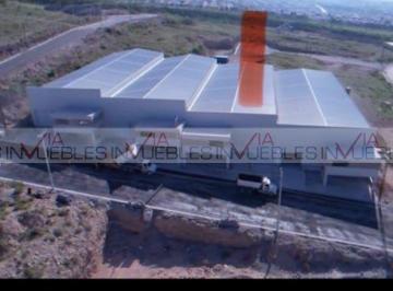 Nave industrial · 1110m² · 1 Recámara · 4 Estacionamientos · Nave Industrial en Renta en Santa Catarina