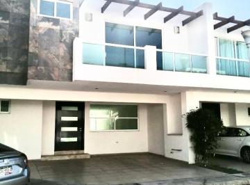 Casa de 3 habitaciones, San Pedro Cholula · Renta Casa en Ex Hacienda La Carcaña