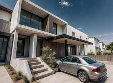 Casa de 4 habitaciones, Querétaro · Se Vende Residencia en Altozano, Hermoso Diseño, Calidad de Vida.