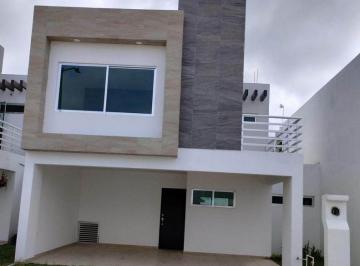 Casa · 133m² · 3 Recámaras · 2 Estacionamientos · Casa Nueva en Venta Modelo Topacio Cluster 8
